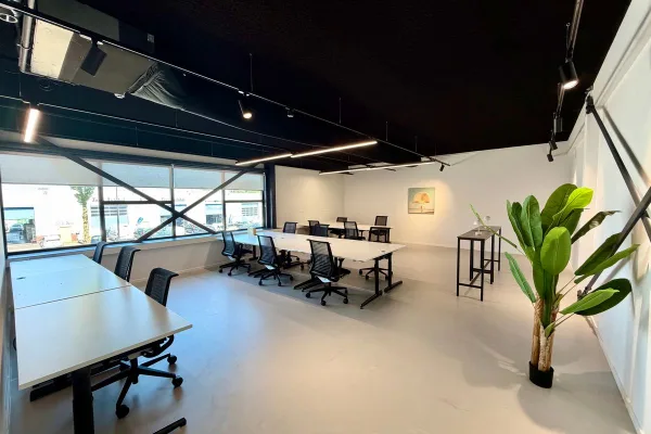 Photo from JOIN ME Flex Office